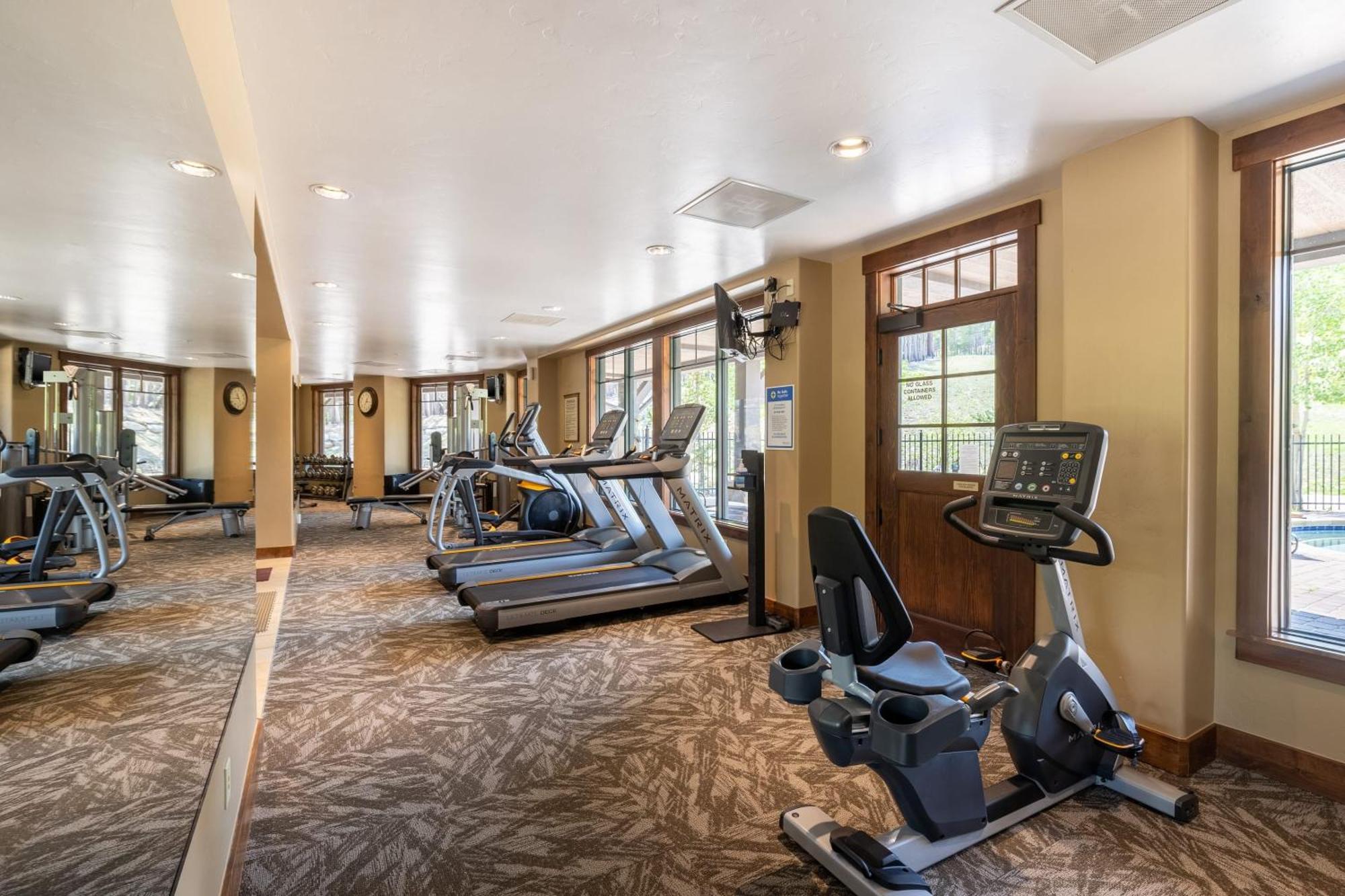 Twin Chutes By Avantstay Beautiful Ski In Ski Out Condo W Access To Hot Tub Gym Breckenridge Exterior photo